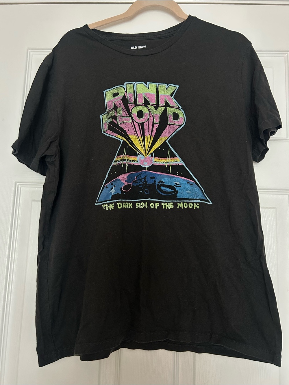 Old Navy Black Pink Floyd 'Dark Side of the Moon' Graphic Tee